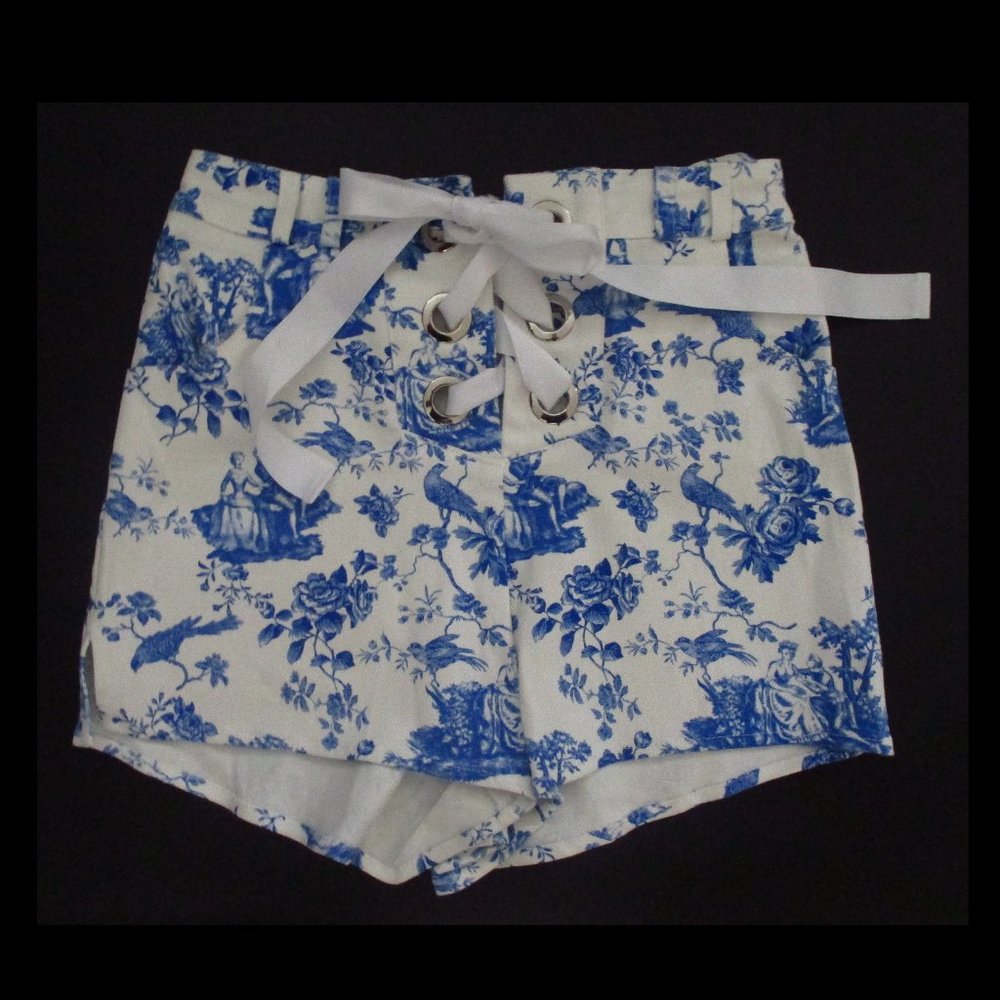 NWT FOR LOVE & LEMONS BLUE DELPHINE SHORTS SZ S